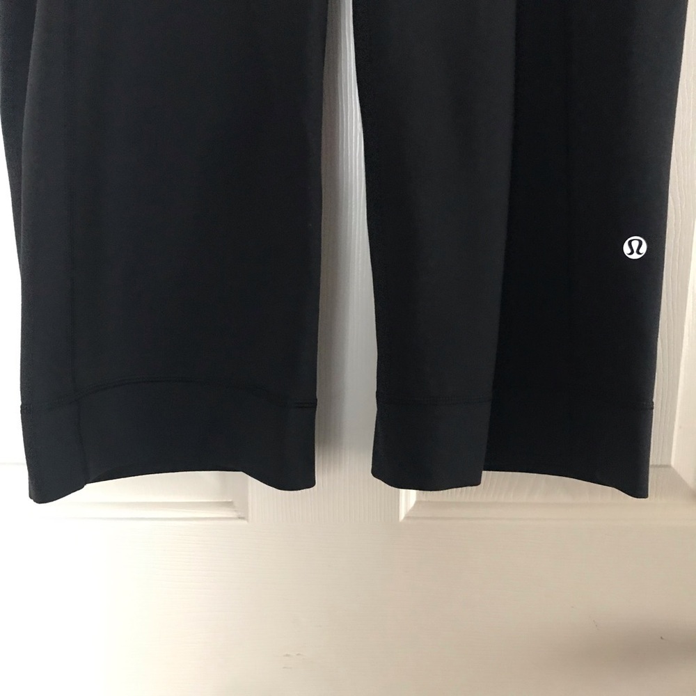 Lululemon Still Crop 15” Inseam Ribbed Waist Black Size 6 - Picture 6 of 8